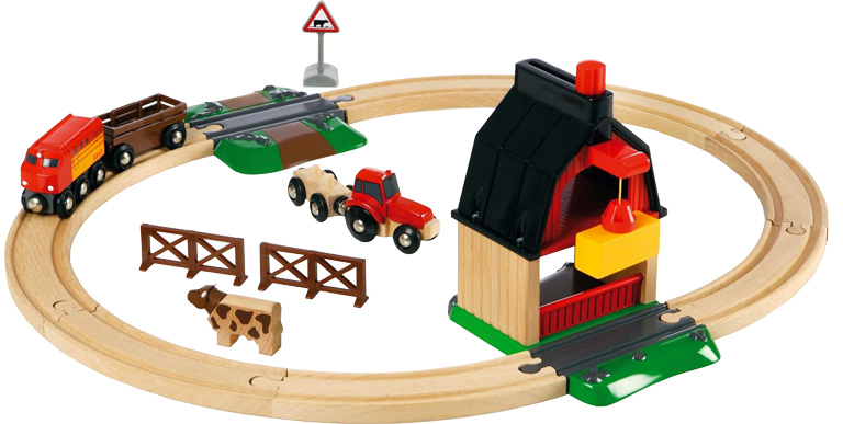 Brio World Farm Railway Set