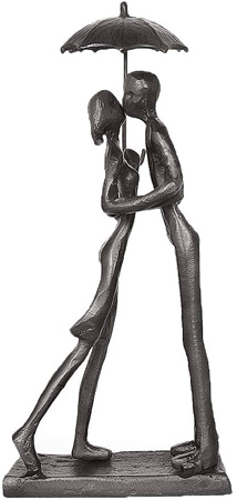 Couple Love Sculpture