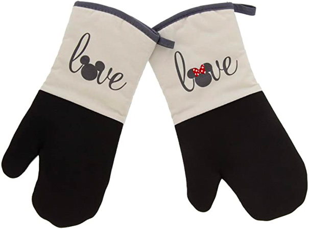 Mickey & Minnie Oven Mitts