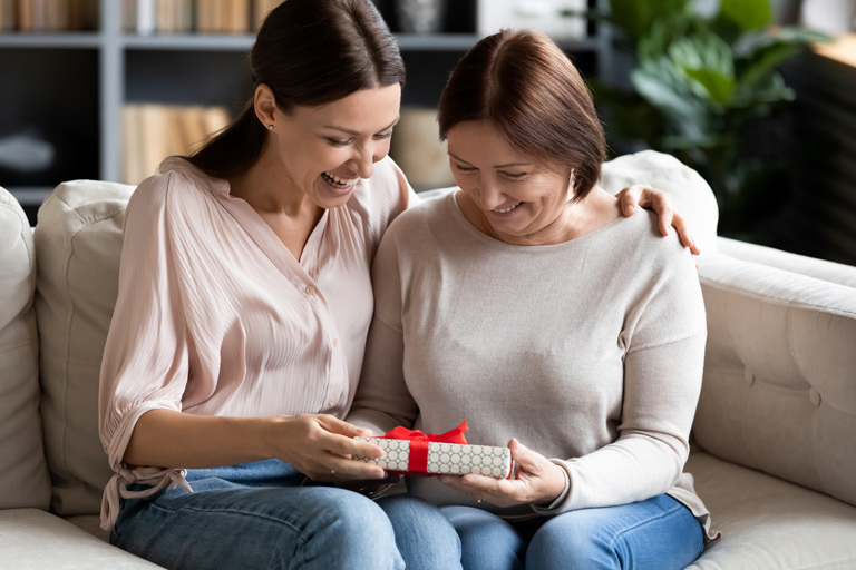 31 Geschenke für Eltern, die sie tatsächlich nutzen werden