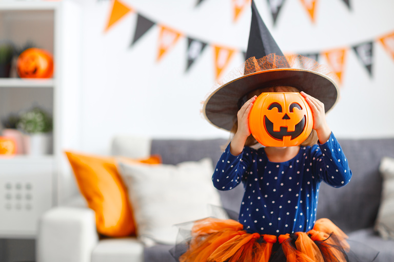 32 gruselige Halloween-Geschenke für Kinder