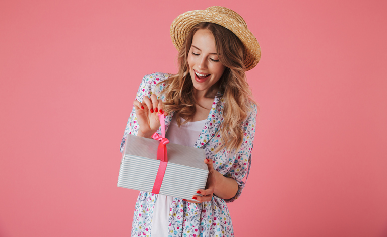 26 Einzigartige Geschenke, die sich jede Frau wünscht