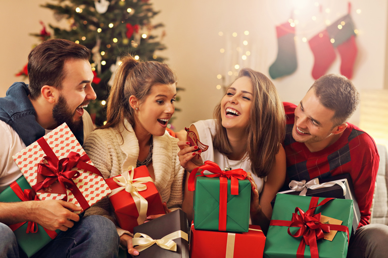 28 durchdachte Weihnachtsgeschenke für deine Freunde