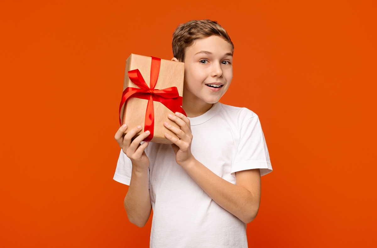 17 Trendy Christmas Gifts for 13-Year-Old Boys