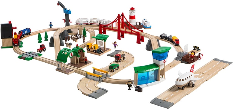 Growing BRIO Railway World with Moving Crane